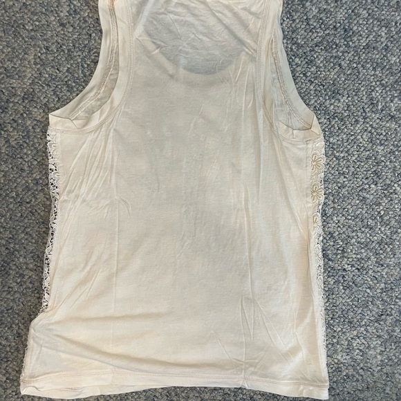 J. Crew Small Womens Tank Top White Flower Crochet Scoop Neck Preppy Shell A30. - Picture 5 of 5